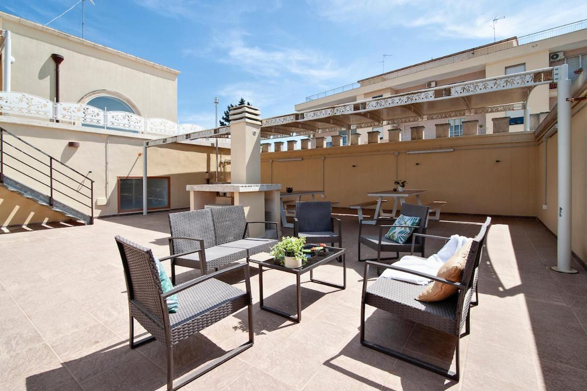 Residence De Franchis - Smart Apartments Lecce Exterior foto